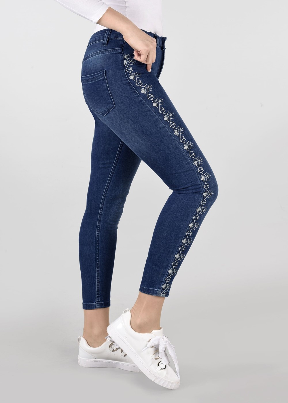 Tesettür giyim LACİVERT T 8113 Lvr-Etnik Desen Pantolon