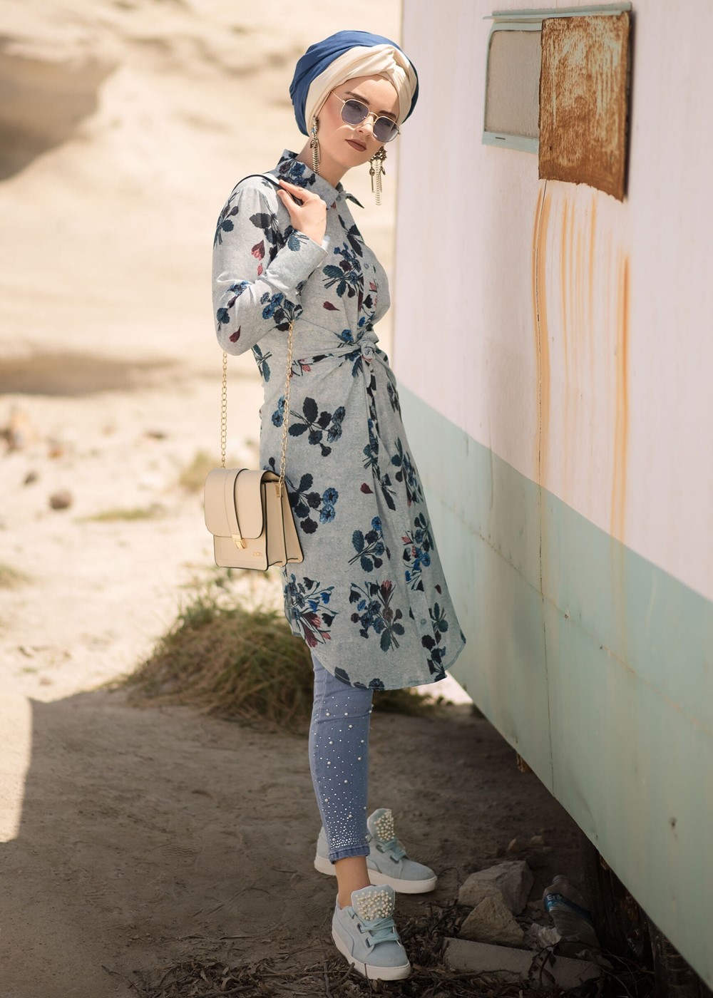 Tesettür giyim MAVİ İNCİLİ PUL DETAYLI DENİM PANTOLON 8309 