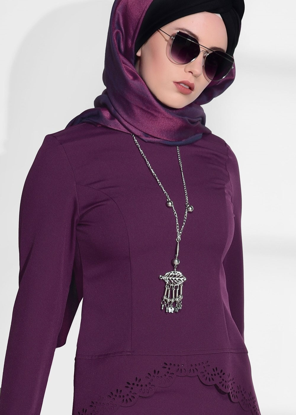 Vêtements hijab POURPRE COMBINAISON JUPE DÉTAILLÉE DÉTAILLÉE AU LASER T 801
