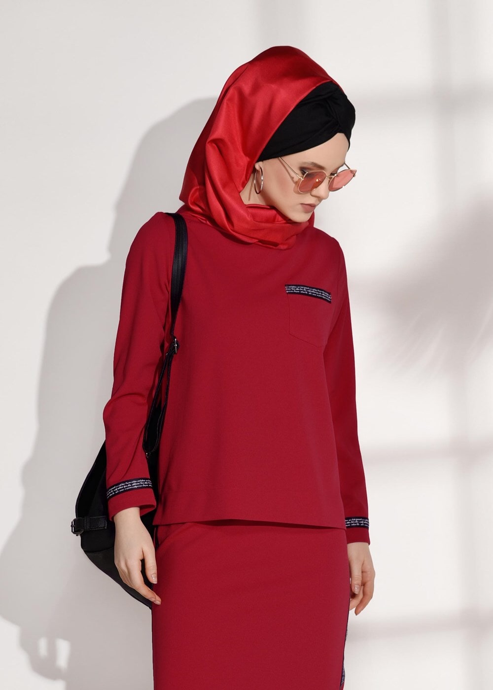 Vêtements hijab ROUGE COSTUME JUPE 2 PIÈCES 8004
