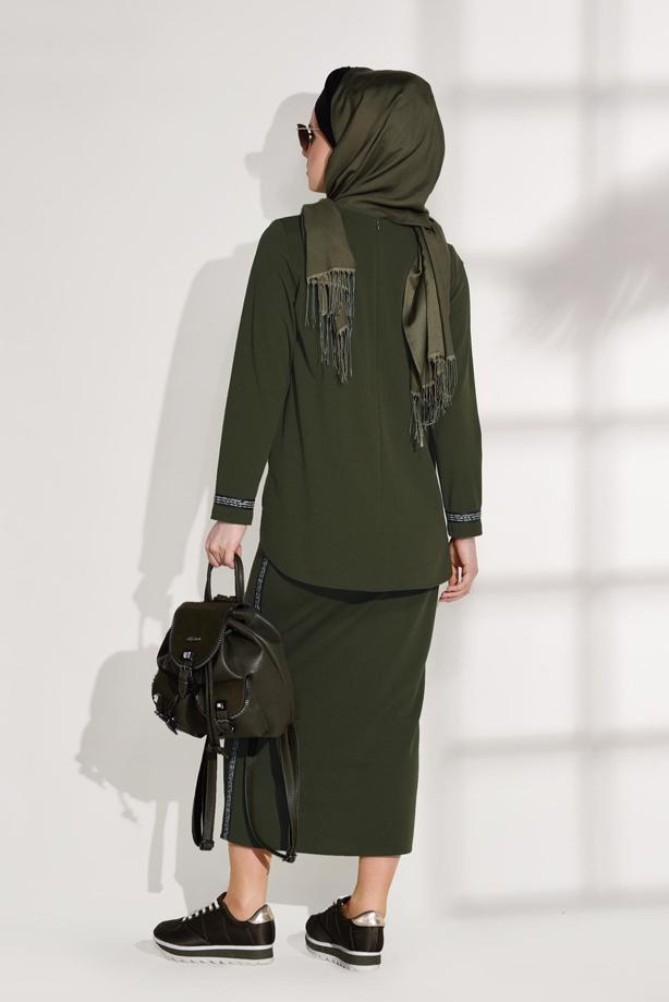 Tesettür giyim  ŞERİT DETAYLI 2′Lİ ETEKLİ TAKIM 8004  - TRENDTESETTÜR