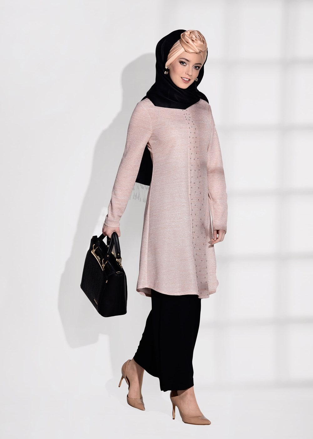 Tesettür giyim PUDRA İNCİ DETAYLI SİMLİ PANTOLONLU TAKIM 03781 