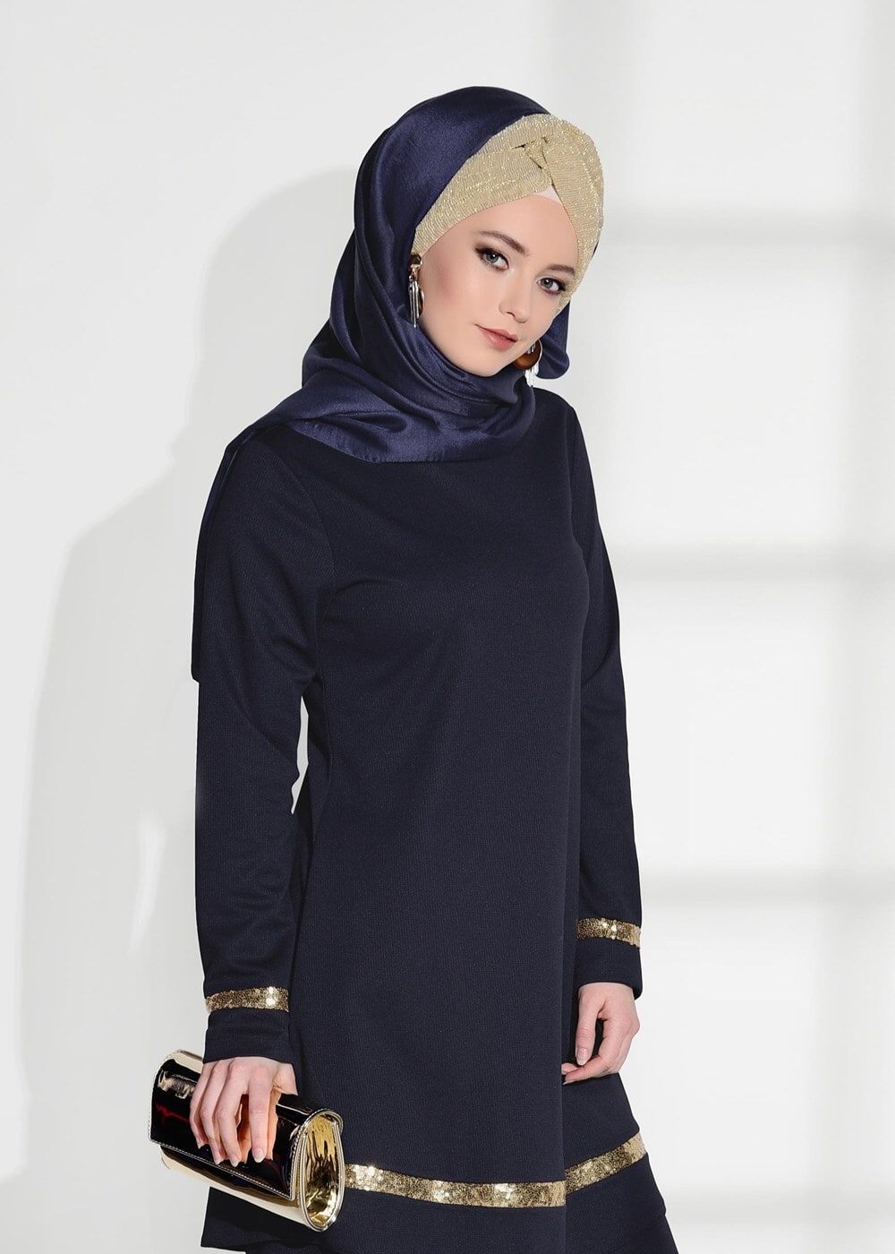 Tesettür giyim LACİVERT T 11181 Elegance- Pul Payet Pantolonlu Takım