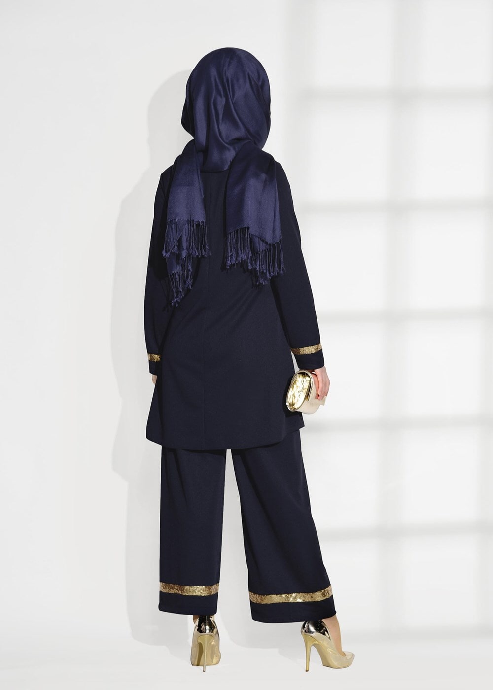 Tesettür giyim LACİVERT T 11181 Elegance- Pul Payet Pantolonlu Takım