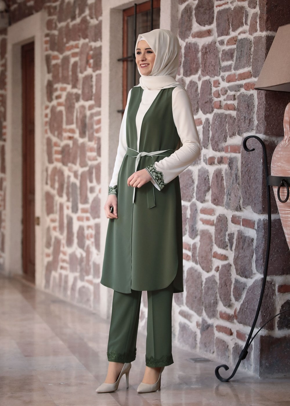 Tesettür giyim HAKİ GÜPÜR DETAYLI 3&prime;LÜ PANTOLONLU TAKIM 301