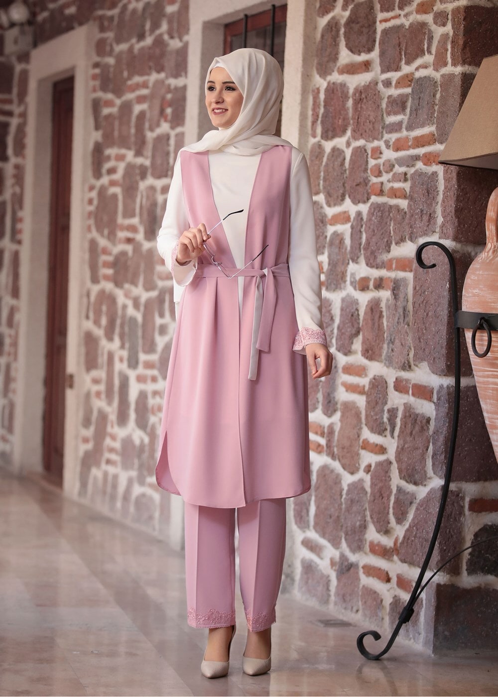 Tesettür giyim PUDRA GÜPÜR DETAYLI 3&prime;LÜ PANTOLONLU TAKIM 301