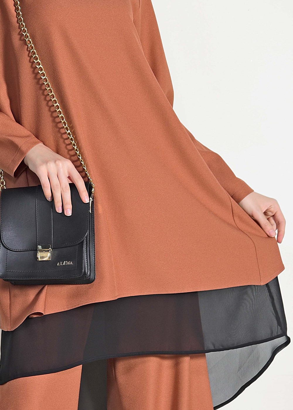 Vêtements hijab ROSE COSTUME EN MOUSSELINE DÉTAILLÉ AVEC PANTALON 3303