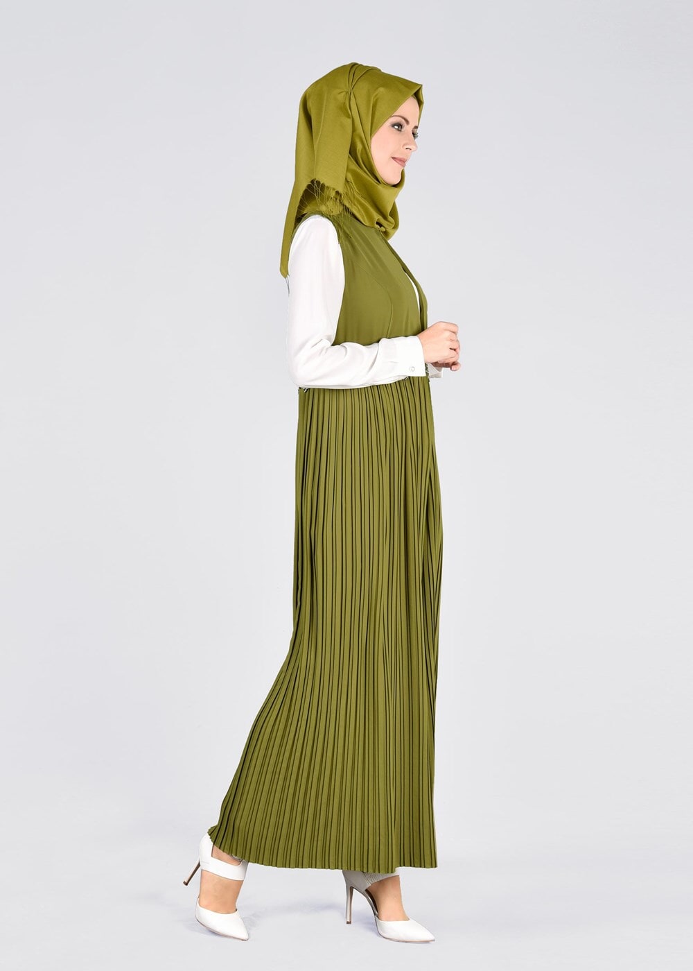 Tesettür giyim YEŞİL PİLİSELİ BELİ TAŞ DETAYLI 3&prime;LÜ PANTOLONLU TAKIM 3381