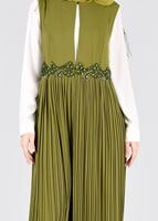 Tesettür giyim YEŞİL PİLİSELİ BELİ TAŞ DETAYLI 3&prime;LÜ PANTOLONLU TAKIM 3381