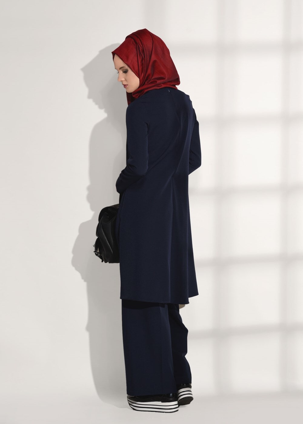 Vêtements hijab BLEU MARINE COSTUME DÉTAILLÉ AVEC PANTALON 4825