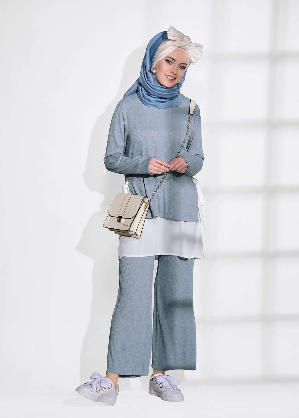 Vêtements hijab BLEU COSTUME AVEC PANTALON 5756