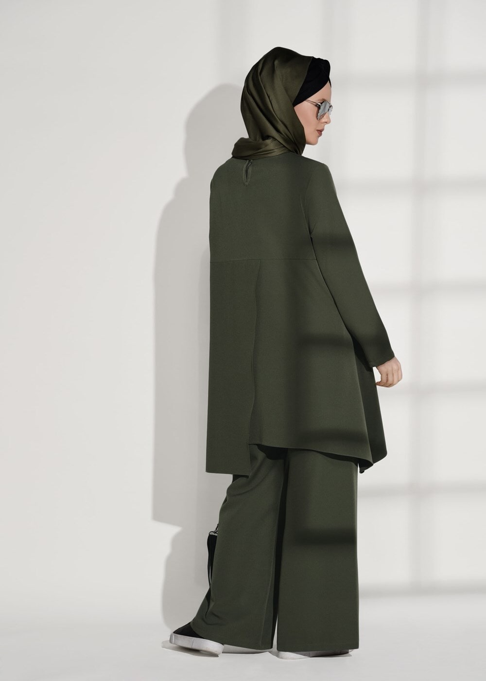 Tesettür giyim HAKİ ASİMETRİK KESİM PANTOLONLU TAKIM 7209