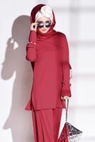 Tesettür giyim KIRMIZI KOLLARI VOLANLI FİTİLLİ PANTOLONLU TAKIM 7975