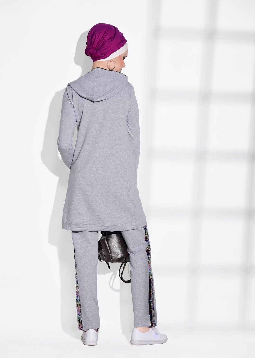 Tesettür giyim GRİ PUL PAYET DETAYLI PANTOLONLU TAKIM 9908