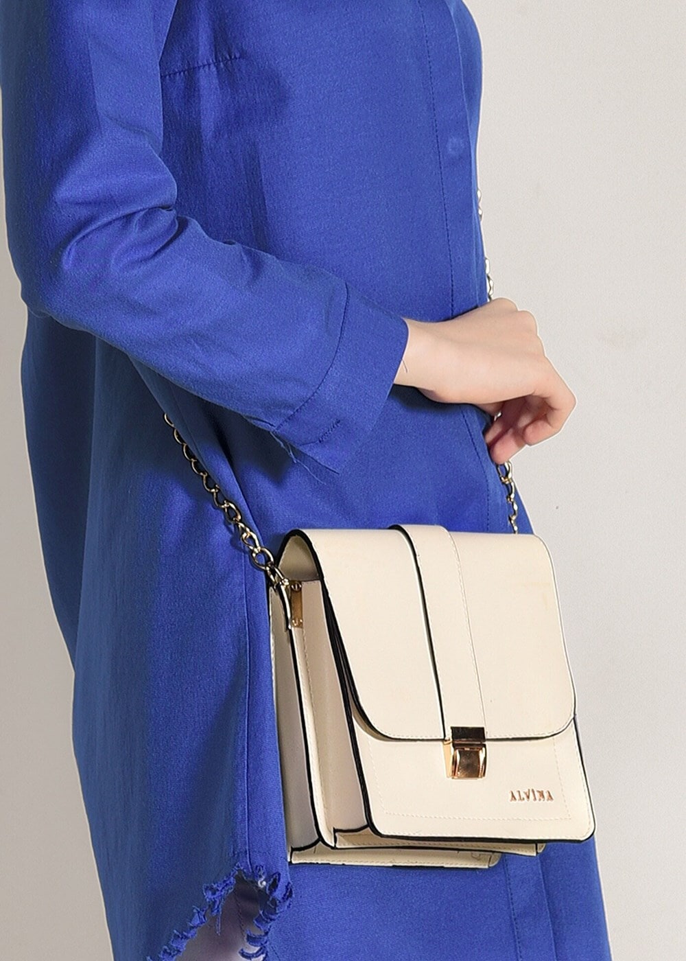 Vêtements hijab BLEU MARINE TUNIQUE DÉTAIL FRANGE 6365