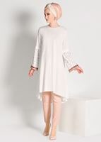 Tesettür giyim EKRU BONCUK İŞLEMELİ ASİMETRİK KESİM TUNİK 02071