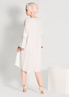 Tesettür giyim EKRU BONCUK İŞLEMELİ ASİMETRİK KESİM TUNİK 02071