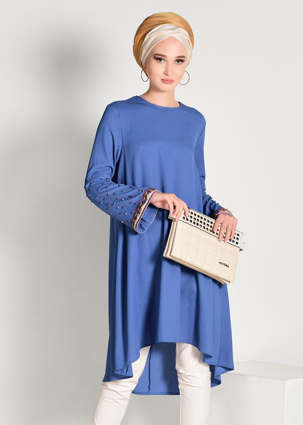 Tesettür giyim LACİVERT BONCUK İŞLEMELİ ASİMETRİK KESİM TUNİK 02071