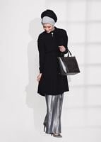 Tesettür giyim SİYAH T 02781 Elegance- Omuz Kısmı Güpür Detaylı Tunik