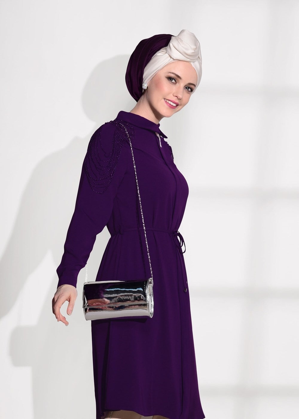 Tesettür giyim MOR T 02781 Elegance- Omuz Kısmı Güpür Detaylı Tunik