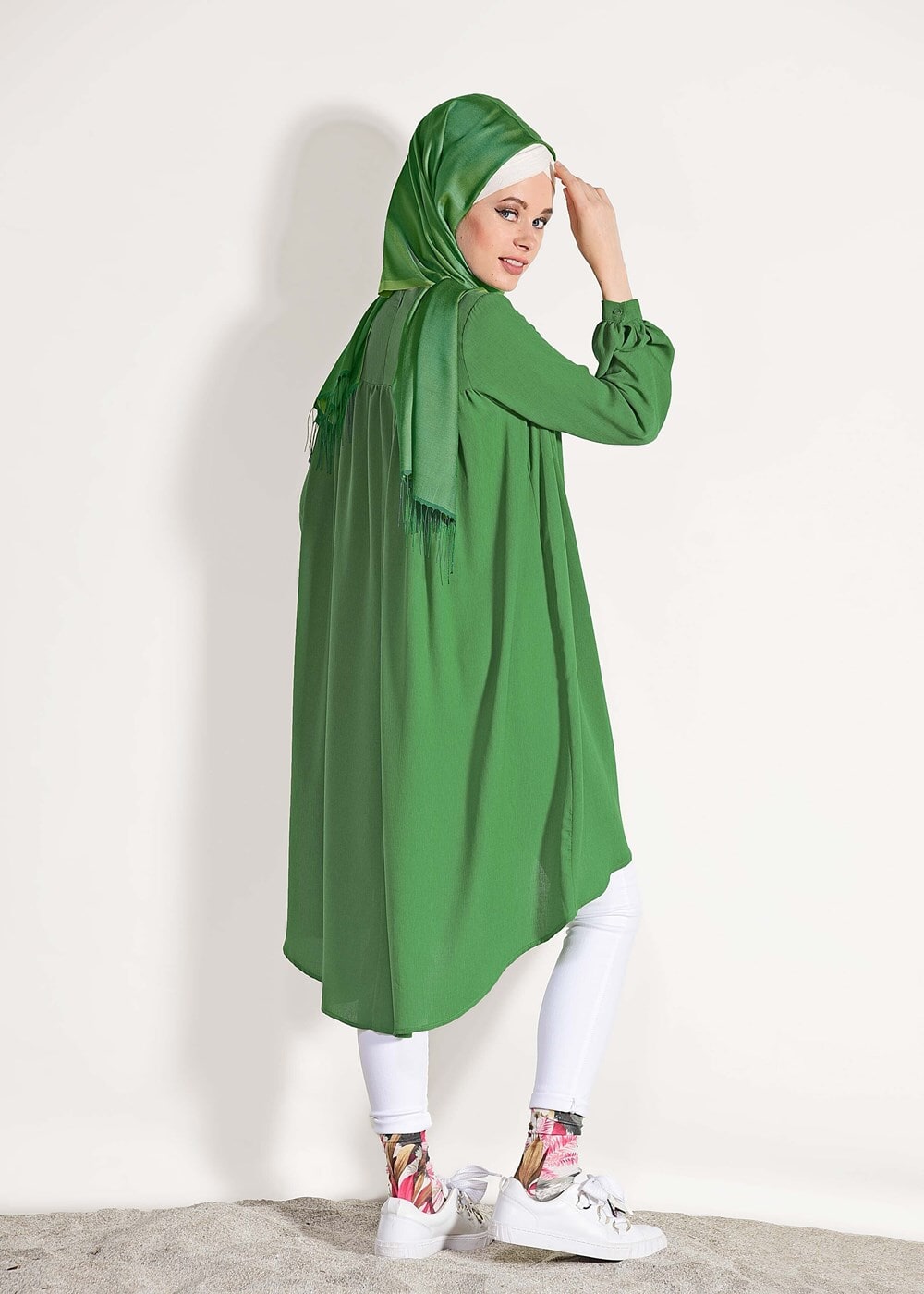 Tesettür giyim YEŞİL ÖNÜ BÜZGÜLÜ TUNİK 11461