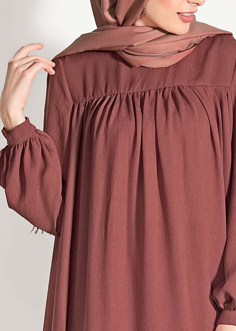 Tesettür giyim KAHVE ÖNÜ BÜZGÜLÜ TUNİK 11461