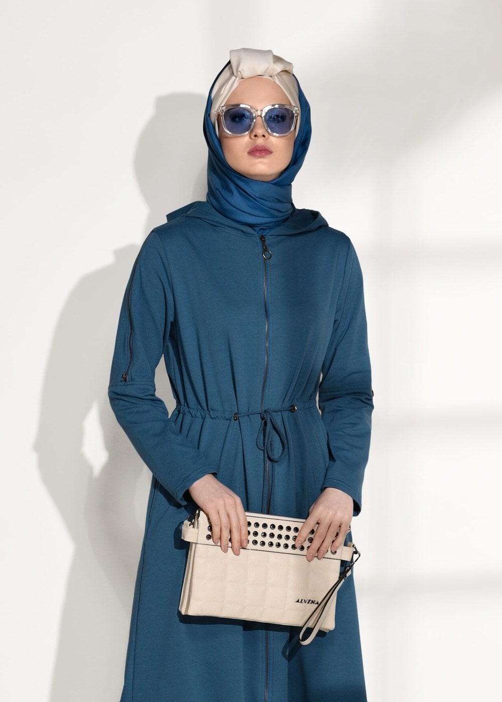 Tesettür giyim YEŞİL FERMUARLI KAPÜŞONLU TUNİK 18605 