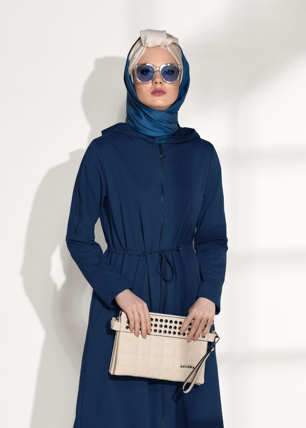 Tesettür giyim LACİVERT FERMUARLI KAPÜŞONLU TUNİK 18605 