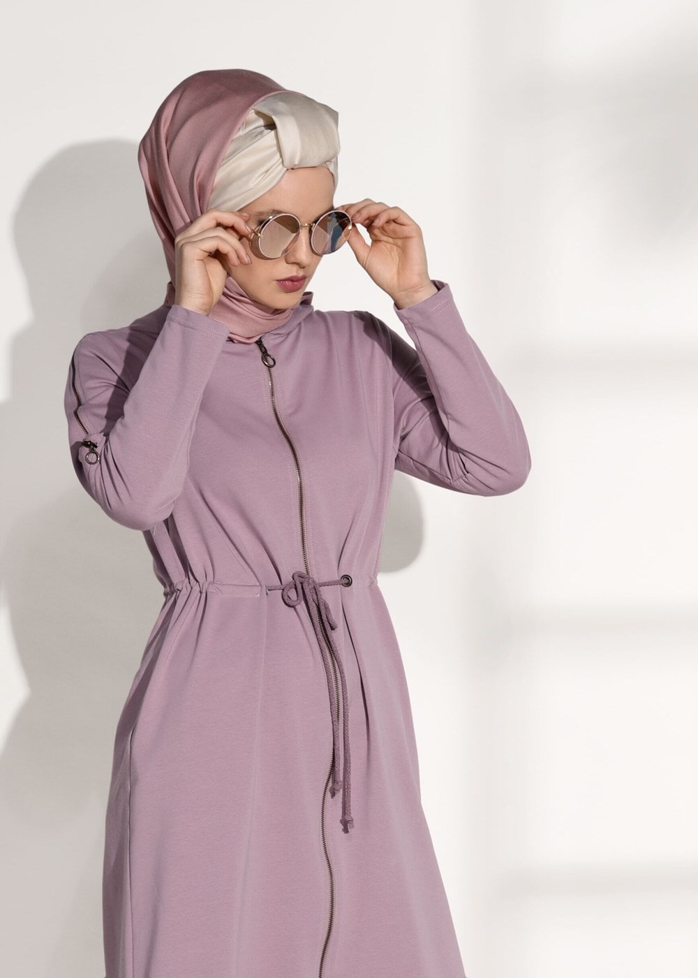 Tesettür giyim PEMBE FERMUARLI KAPÜŞONLU TUNİK 18605 