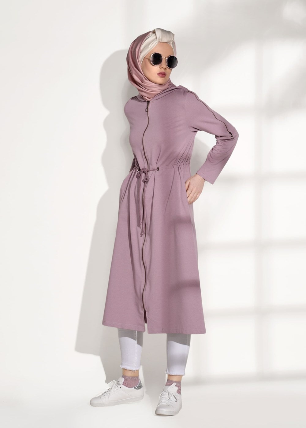 Tesettür giyim PEMBE FERMUARLI KAPÜŞONLU TUNİK 18605 