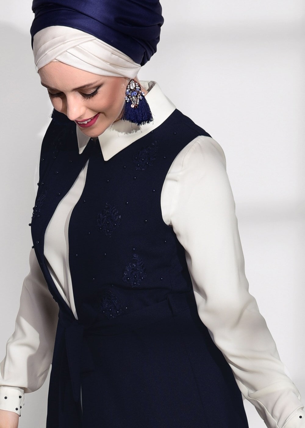 Tesettür giyim LACİVERT T 20181 Elegance- Güpür Detaylı 2&prime;li Tunik