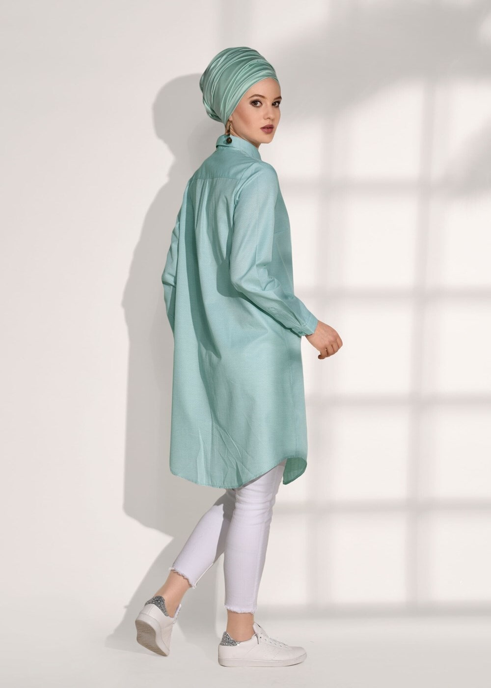 Tesettür giyim YEŞİL ERKEK YAKA GİZLİ DÜĞMELİ TUNİK 26615