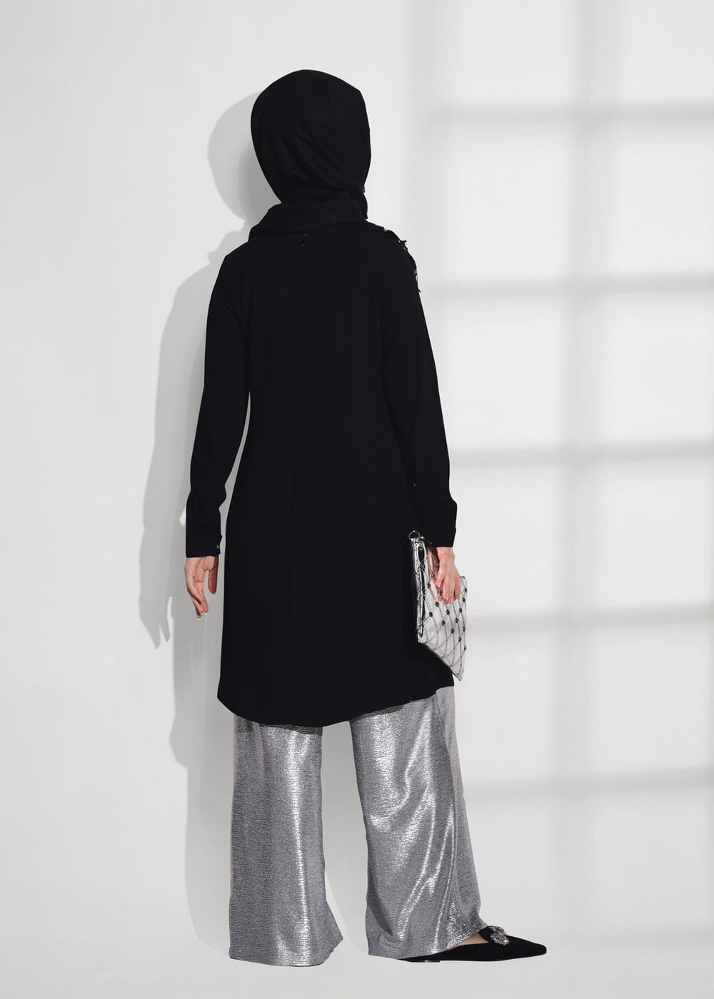 Tesettür giyim SİYAH T 30781 Elegance- İşleme Detaylı Tunik