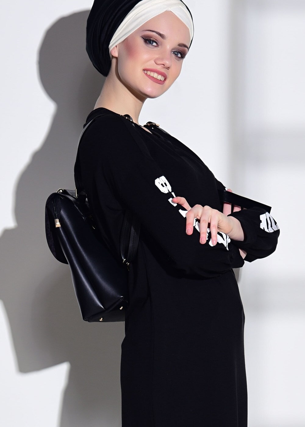 Tesettür giyim SİYAH T 42861 İkoll-Arma Detaylı Uzun Tunik