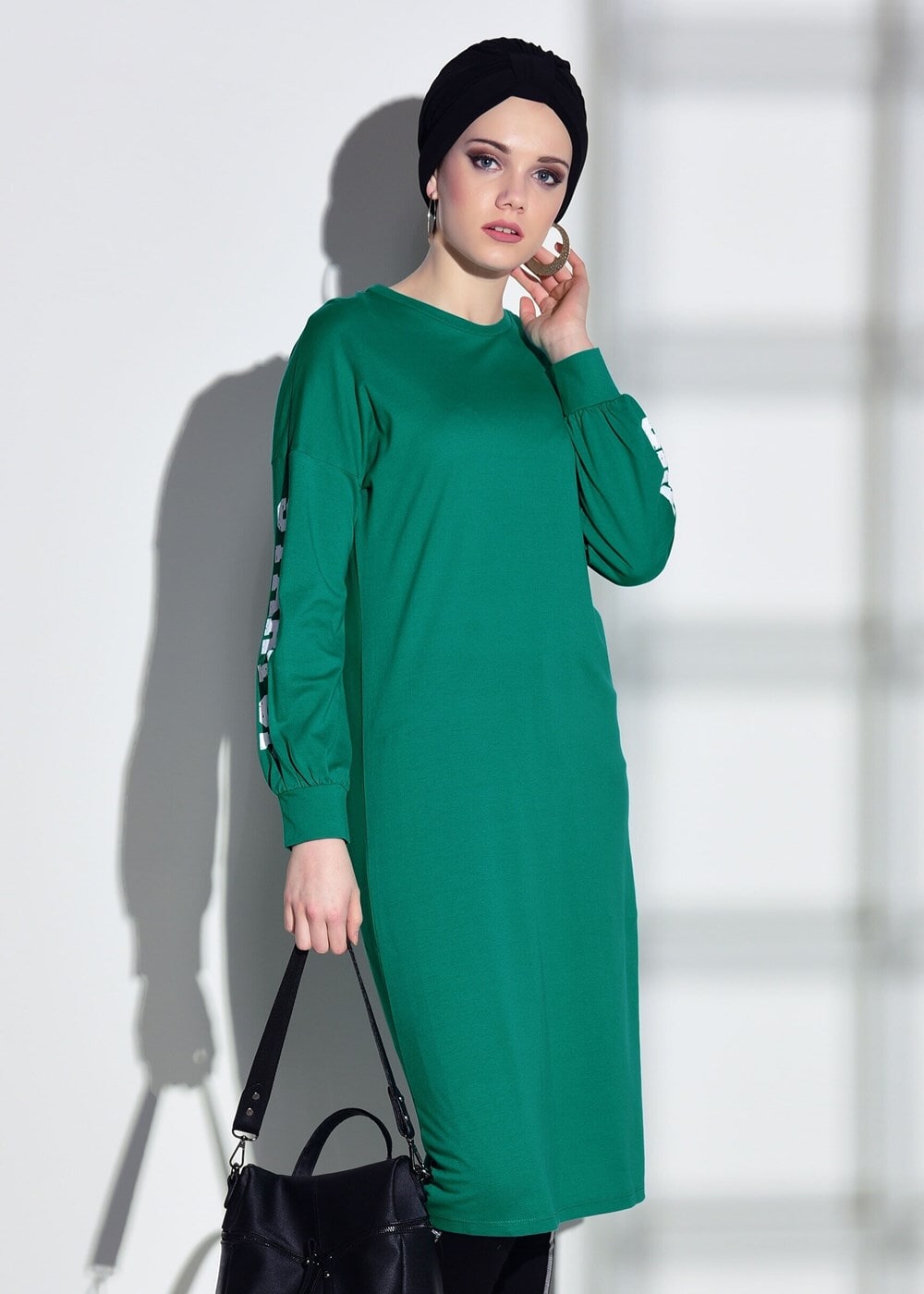 Tesettür giyim YEŞİL T 42861 İkoll-Arma Detaylı Uzun Tunik