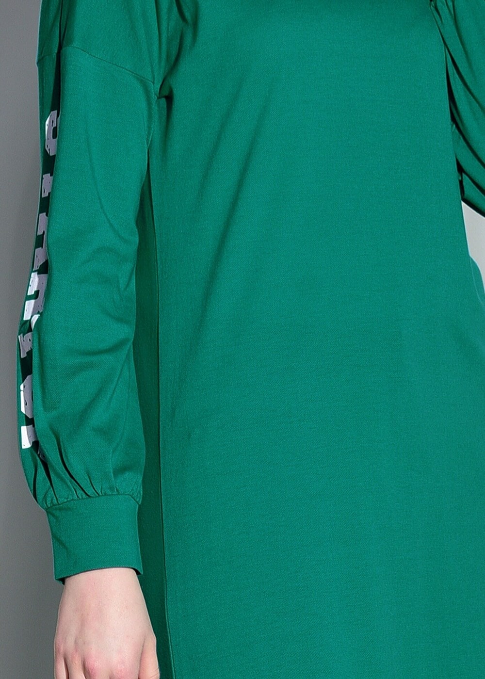 Tesettür giyim YEŞİL T 42861 İkoll-Arma Detaylı Uzun Tunik