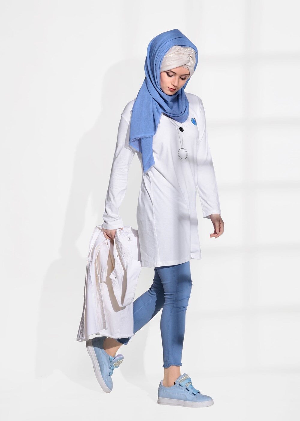 Tesettür giyim BEYAZ BASKI DETAYLI PENYE TUNİK 43515 