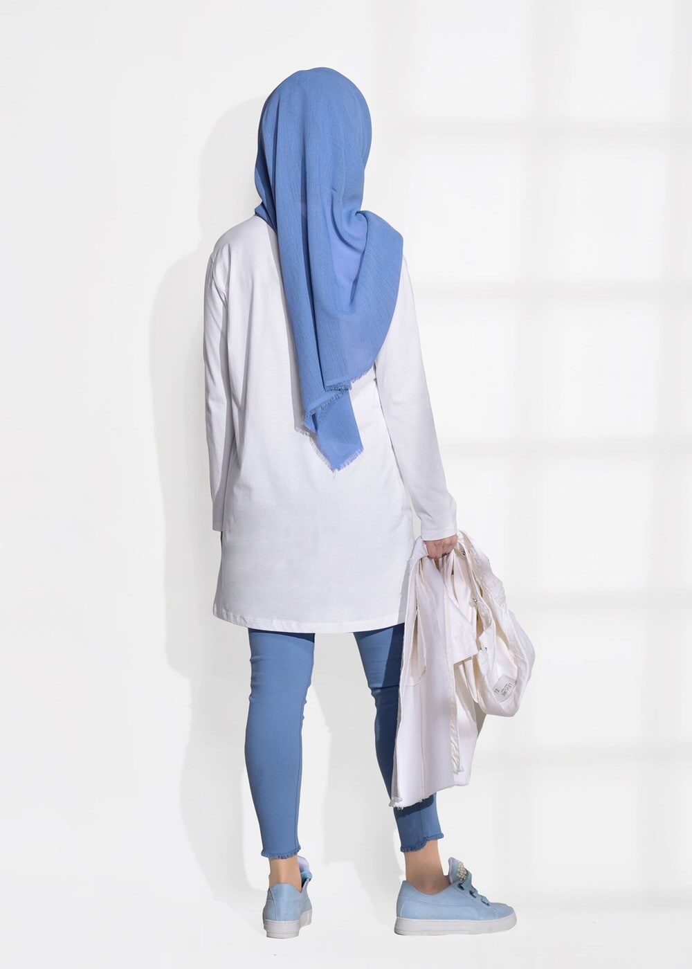 Tesettür giyim BEYAZ BASKI DETAYLI PENYE TUNİK 43515 