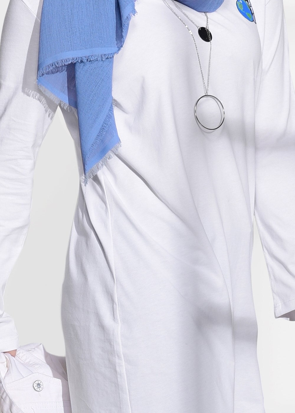 Tesettür giyim BEYAZ BASKI DETAYLI PENYE TUNİK 43515 