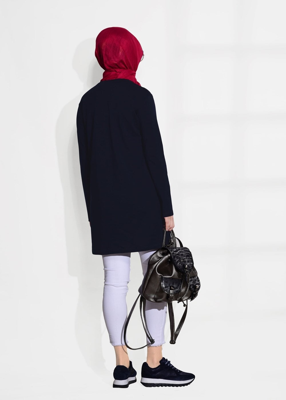 Tesettür giyim LACİVERT BASKI DETAYLI PENYE TUNİK 43515 