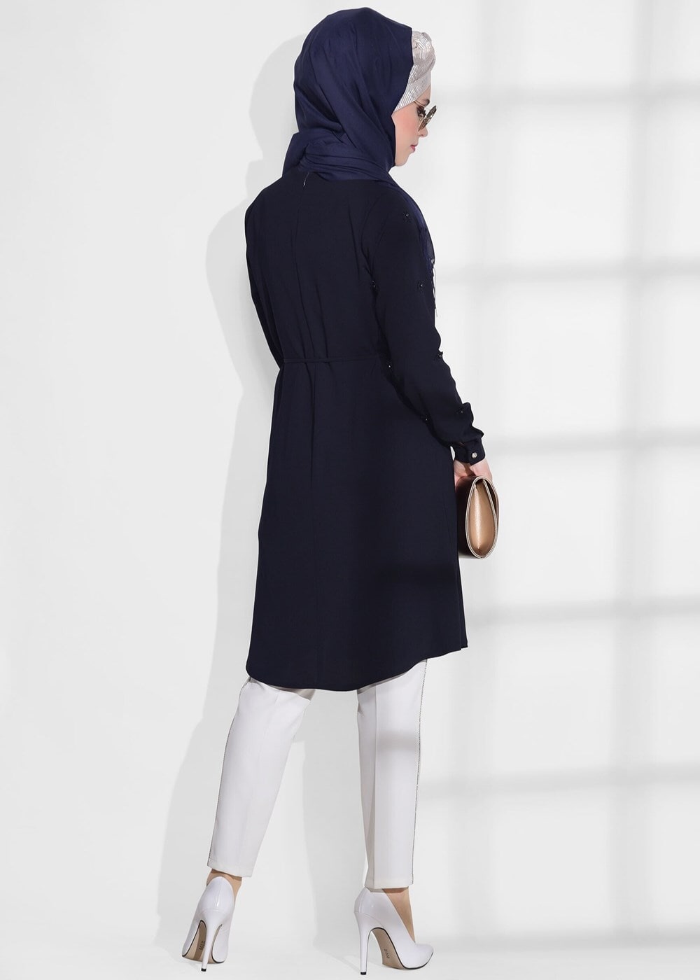 Tesettür giyim LACİVERT T 52781 Elegance- Güpür Detaylı Tunik