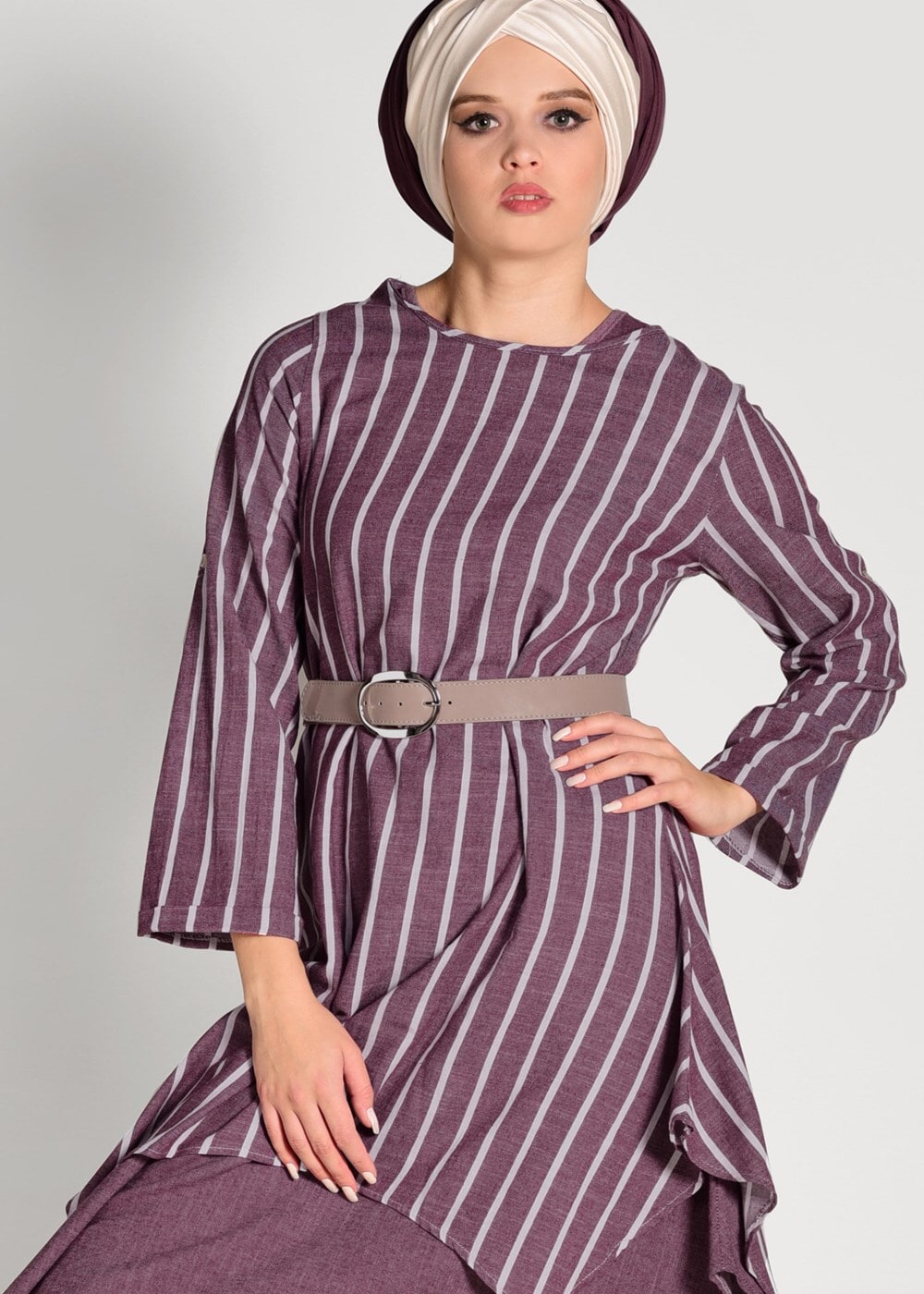 Tesettür giyim BORDO ASİMETRİK KESİM ÇİZGİLİ 2&prime;Lİ TUNİK 56108 