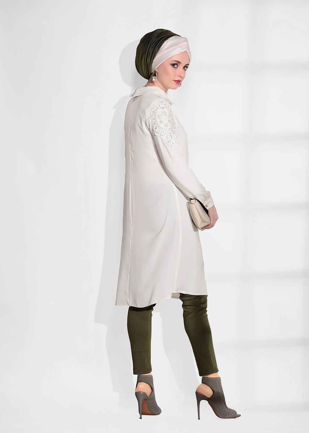 Tesettür giyim KREM T 61781 Elegance- Kol Kısmı Güpür Detaylı Tunik