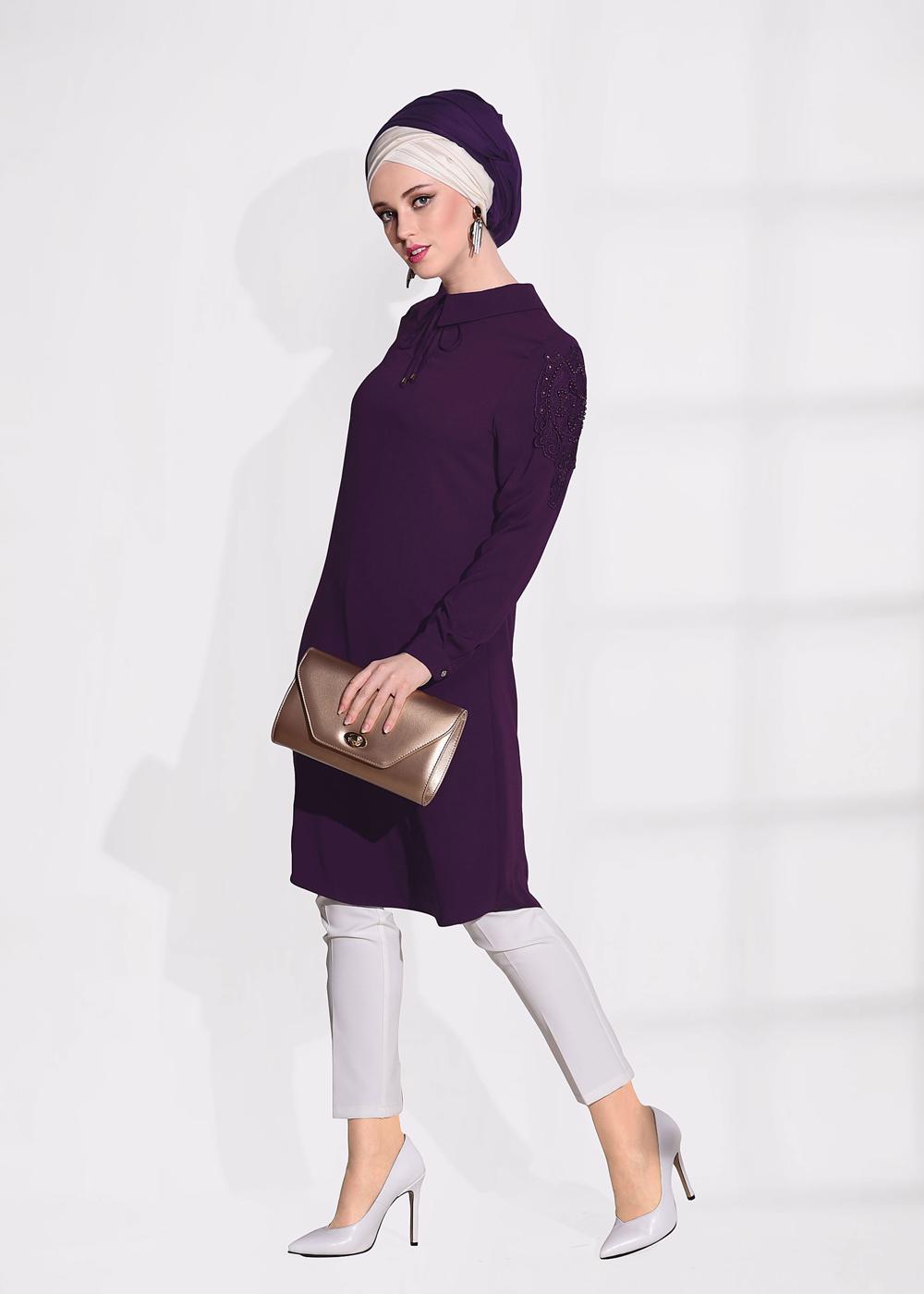 Tesettür giyim MOR T 61781 Elegance- Kol Kısmı Güpür Detaylı Tunik