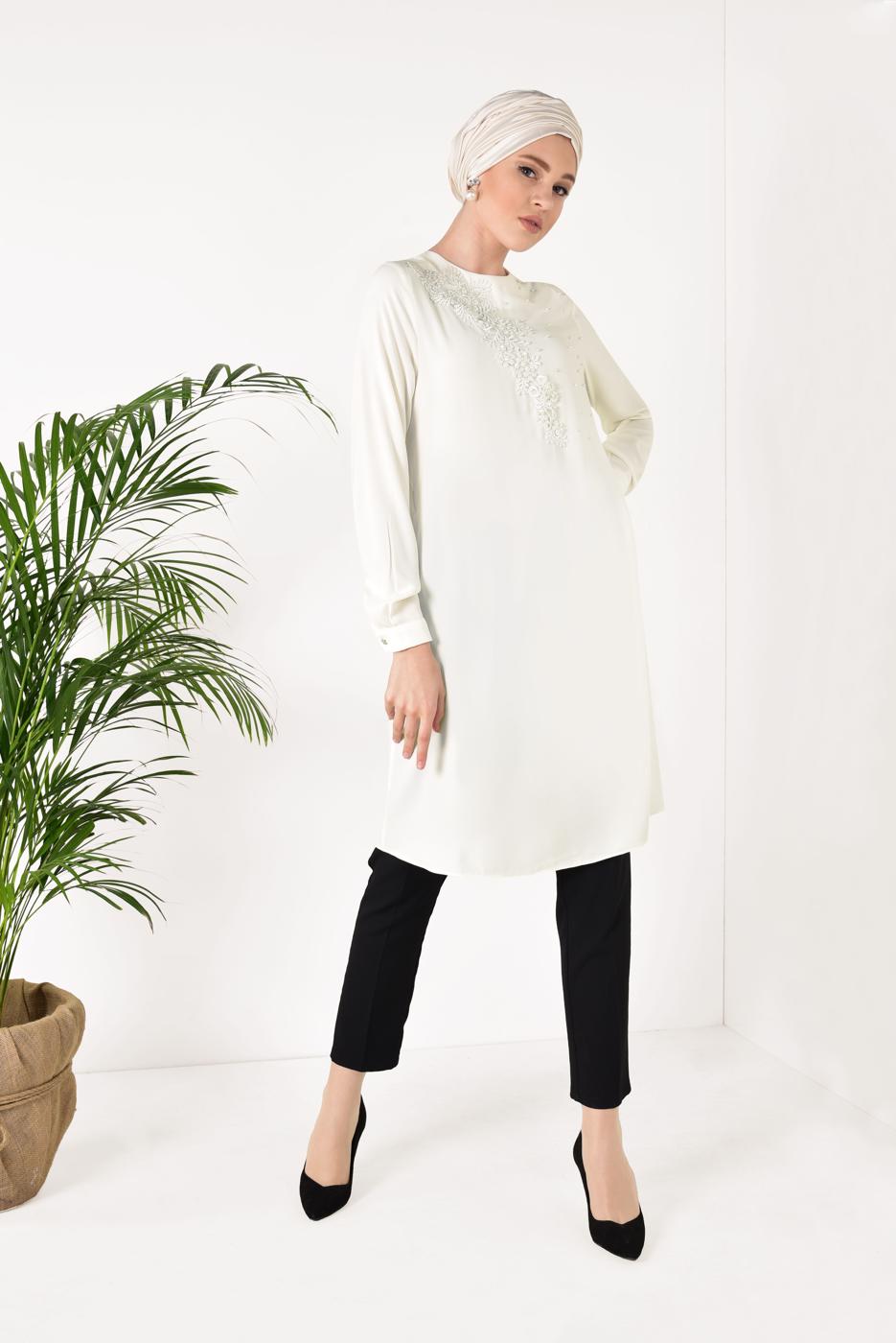 Tesettür giyim KREM İNCİ DETAYLI TUNİK 62781
