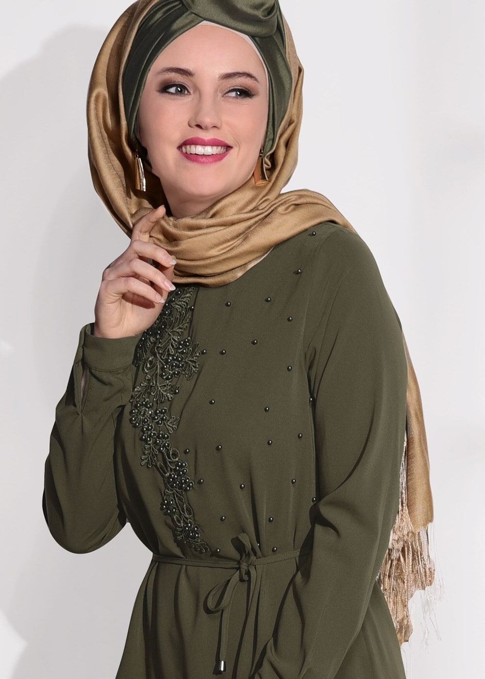 Tesettür giyim HAKİ İNCİ DETAYLI TUNİK 62781