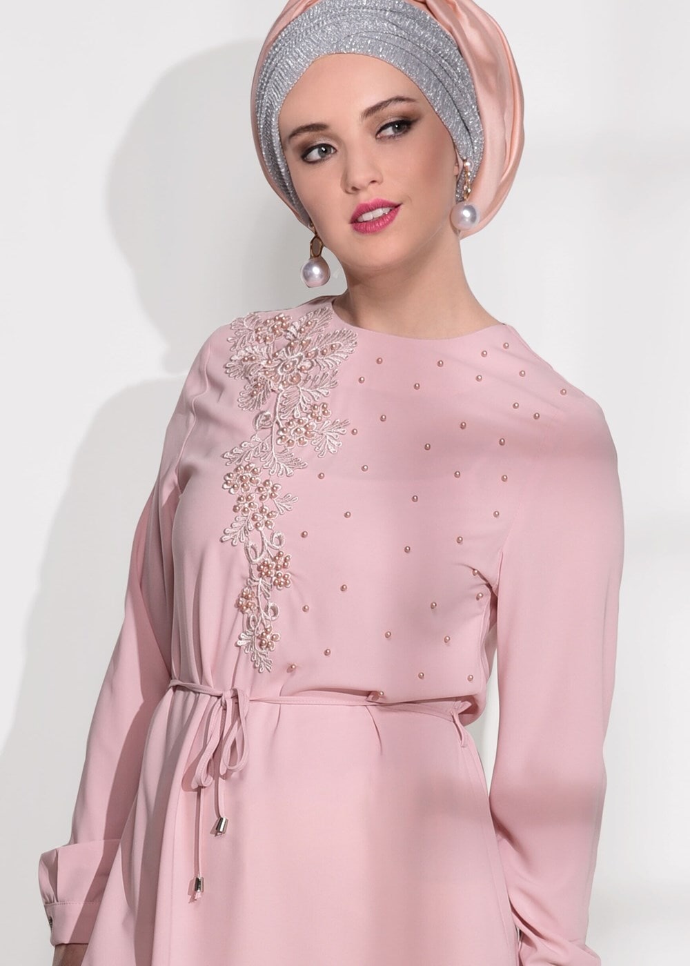 Tesettür giyim PUDRA İNCİ DETAYLI TUNİK 62781