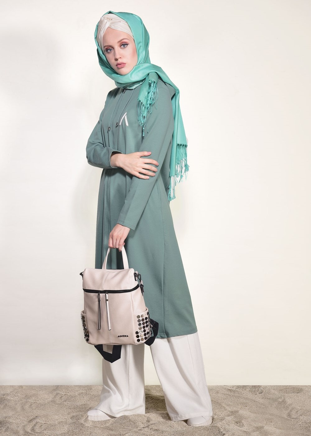 Tesettür giyim YEŞİL KAPÜŞONLU FERMUARLI PENYE CEKET 64505