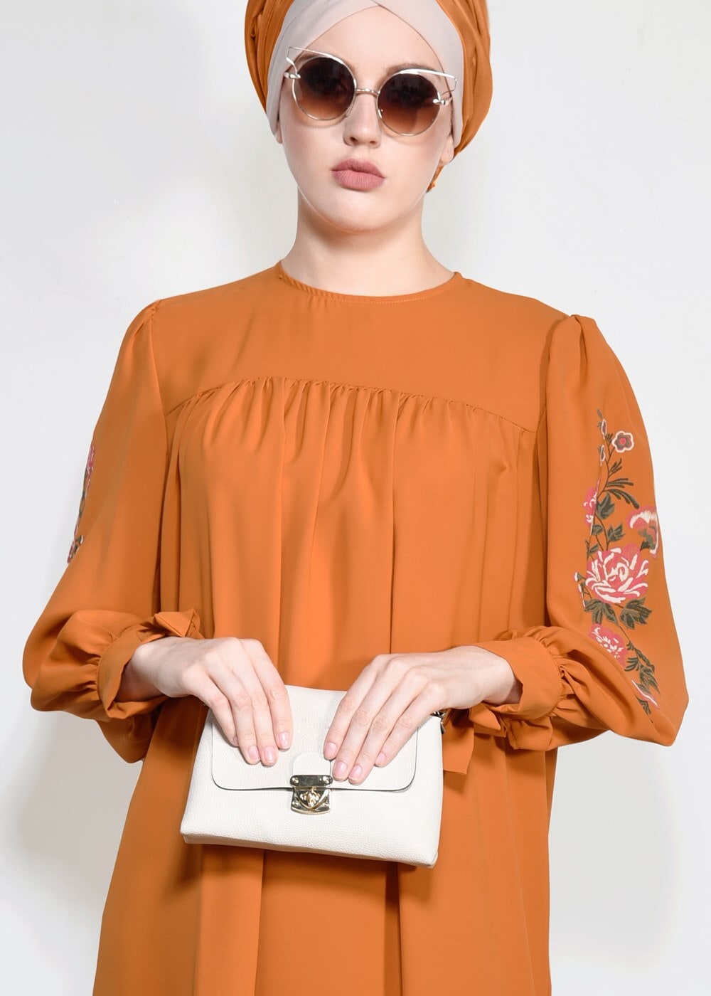 Tesettür giyim TURUNCU MANŞETLERİ BAĞCIKLI TUNİK 84461 