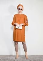 Tesettür giyim TURUNCU MANŞETLERİ BAĞCIKLI TUNİK 84461 